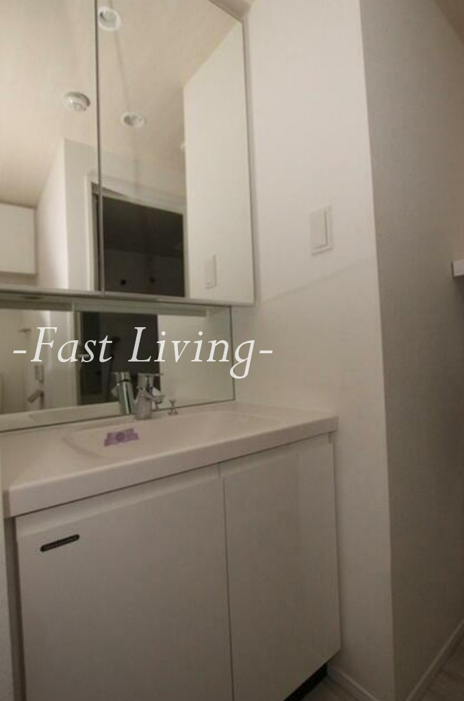 GRAN PASEO 市谷甲良町の洗面所