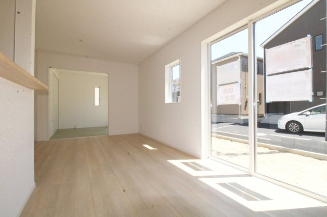 岩瀬郡鏡石町旭町　　　２号棟　　鏡石第２小学校、鏡石中学区の居間・リビング|※同社施工例