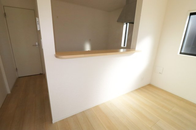 岩瀬郡鏡石町旭町　　　２号棟　　鏡石第２小学校、鏡石中学区のキッチン