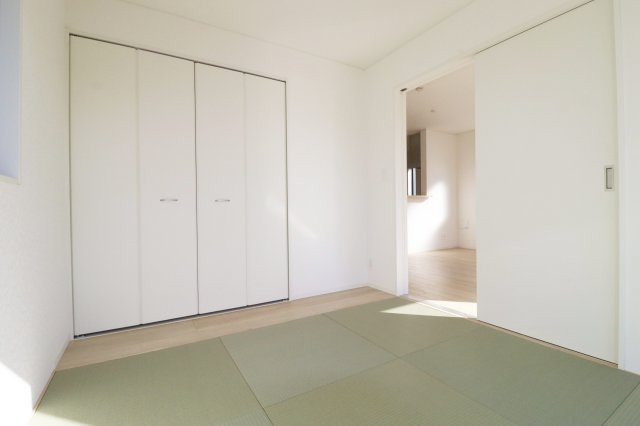 岩瀬郡鏡石町旭町　　　２号棟　　鏡石第２小学校、鏡石中学区の和室