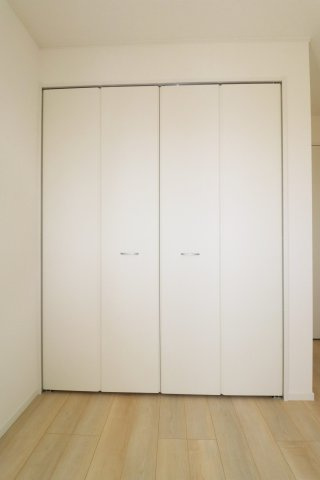 岩瀬郡鏡石町旭町　　　２号棟　　鏡石第２小学校、鏡石中学区の収納