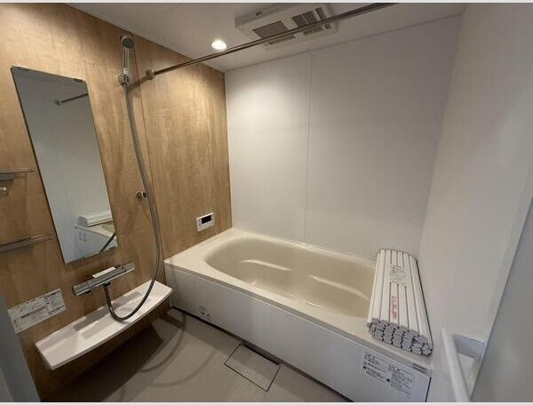 ソレアード南鍛冶町の浴室