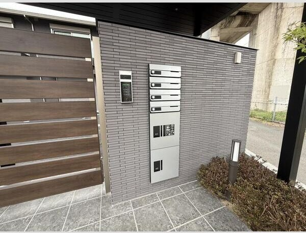 ソレアード南鍛冶町のエントランス