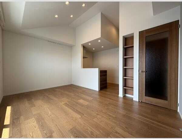 ソレアード南鍛冶町の居間・リビング