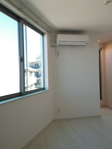 世田谷区若林３丁目のアパートの居間・リビング