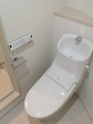 世田谷区若林３丁目のアパートのトイレ