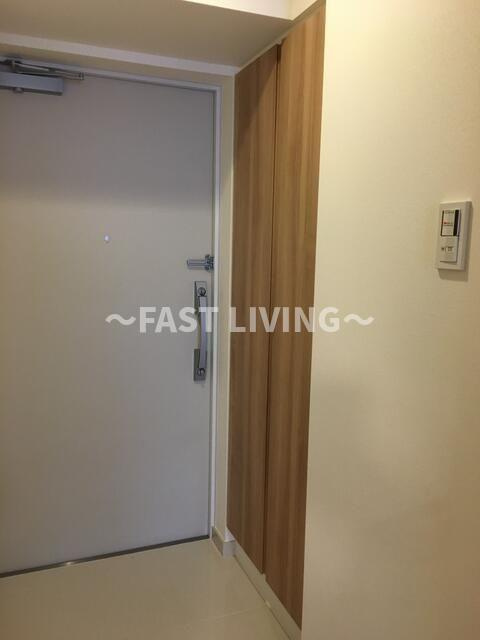 ジェノヴィア東日本橋駅前グリーンヴェールの玄関