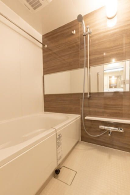 クリオラベルヴィ元浅草の浴室