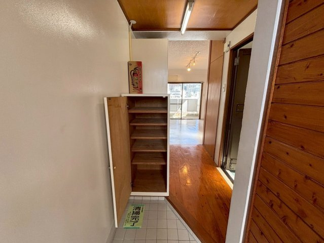 【玄関】 | クレアールＭＩＹＡＢＩ２ | クレアールＭＩＹＡＢＩ２★那覇市国場エリア