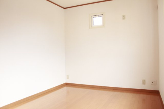 ＦＯＵＲ　ＳＥＡＳＯＮＳ　の洋室