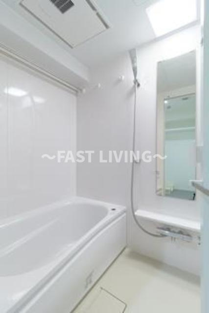 LA REINA ICHIGAYA KAGACHOの浴室