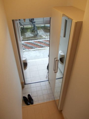 【玄関】 | ライアーノ