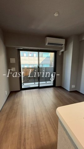 GRANSITE千代田水道橋の居間・リビング