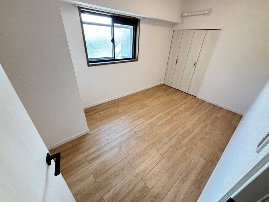 シャトー勝川Ⅲの洋室