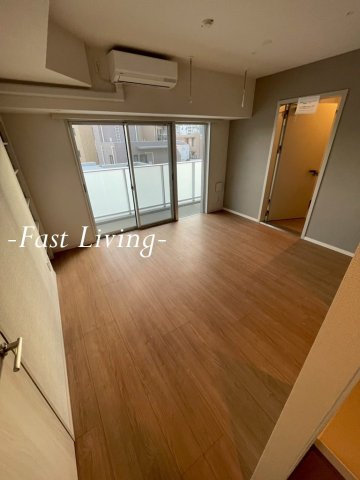 フィシオ飯田橋の居間・リビング