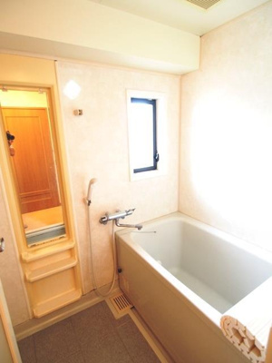 【浴室】 | ベルデフラッツ守口ＳＯＵＴＨ | きれいなお風呂です