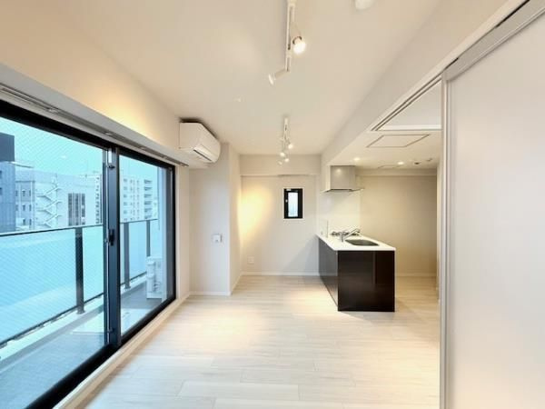 La Perla Yotsuyaの内装