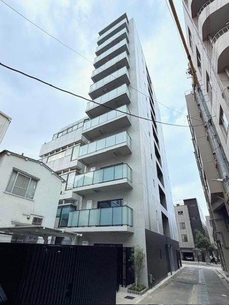 La Perla Yotsuyaの外観