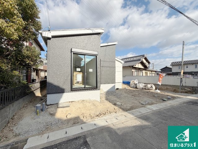 加古郡播磨町南野添　第24-1期　新築一戸建ての外観|周辺は落ち着いた街並みの住宅地！子育てがしやすい住環境です！まだ未完成ですが、現地でしかわからない事もございます。是非一度ご覧ください。