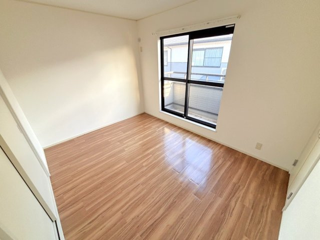 グランドハイツ柳ヶ丘　の洋室