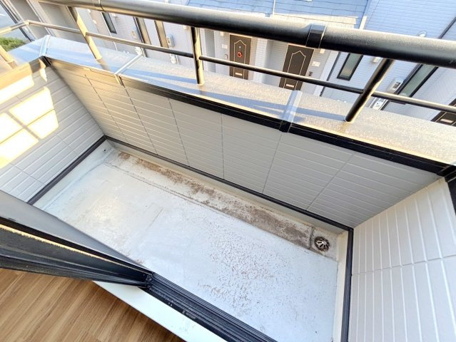 グランドハイツ柳ヶ丘　のバルコニー