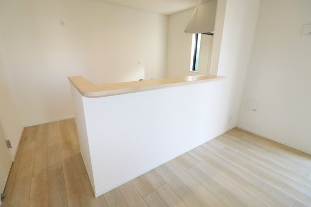 岩瀬郡鏡石町旭町　　　３号棟　　鏡石第２小学校、鏡石中学区のキッチン