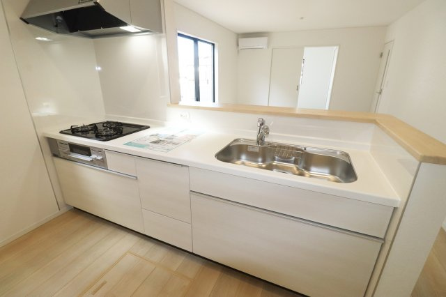 岩瀬郡鏡石町旭町　　　３号棟　　鏡石第２小学校、鏡石中学区のキッチン