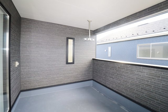 岩瀬郡鏡石町旭町　　　３号棟　　鏡石第２小学校、鏡石中学区のバルコニー