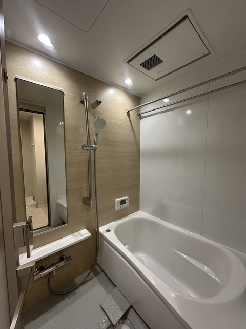 シーズンフラッツ上杉の浴室