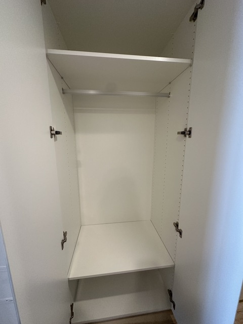 シーズンフラッツ上杉の収納|廊下は一面収納スペース！