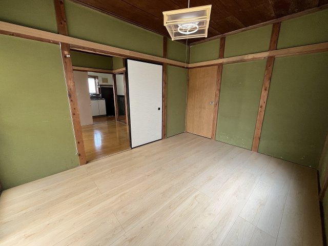 海老沼住宅の洋室|1階東側洋室（和室を洋室にリフォームしています）