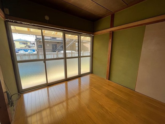 海老沼住宅の洋室|1階西側洋室