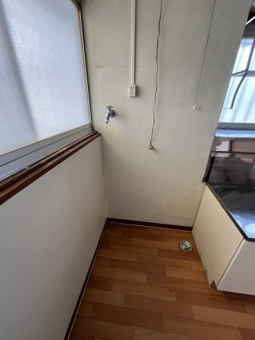 海老沼住宅の設備|洗濯機置き場
