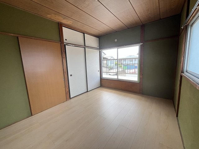 海老沼住宅の洋室|2階西側洋室（和室を洋室にリフォームしています）
