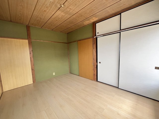 海老沼住宅の洋室|2階西側洋室（和室を洋室にリフォームしています）