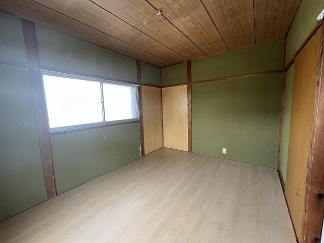 海老沼住宅の洋室|2階西側洋室（和室を洋室にリフォームしています）