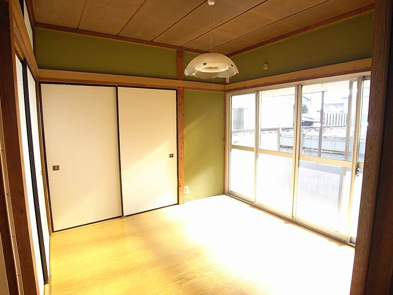 海老沼住宅の居間・リビング|1階4.5帖洋室