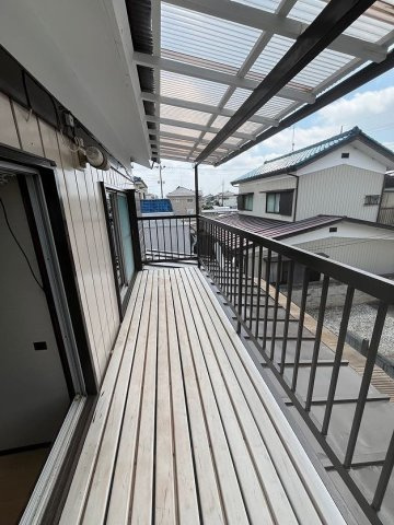 海老沼住宅のバルコニー