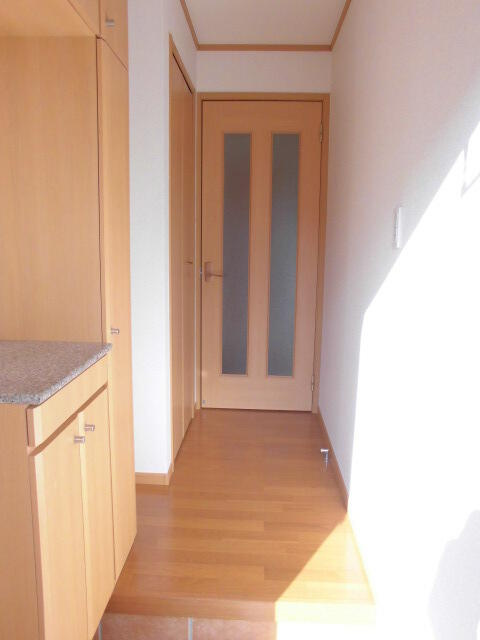 町田市三輪町のアパートの内装