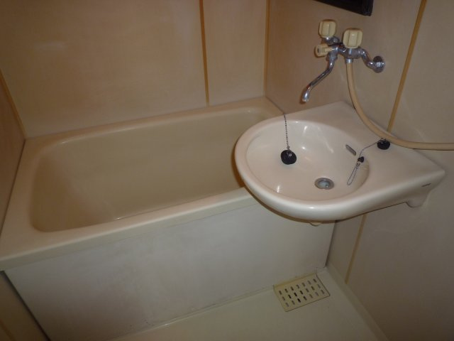 正門ビルⅡの浴室