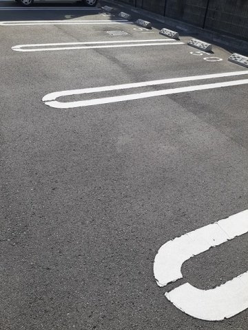 グラチチュードⅣの駐車場|駐車場です