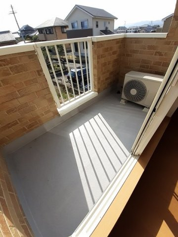 モーント　シャイン　Ｂのバルコニー|陽当たり良好なバルコニーです