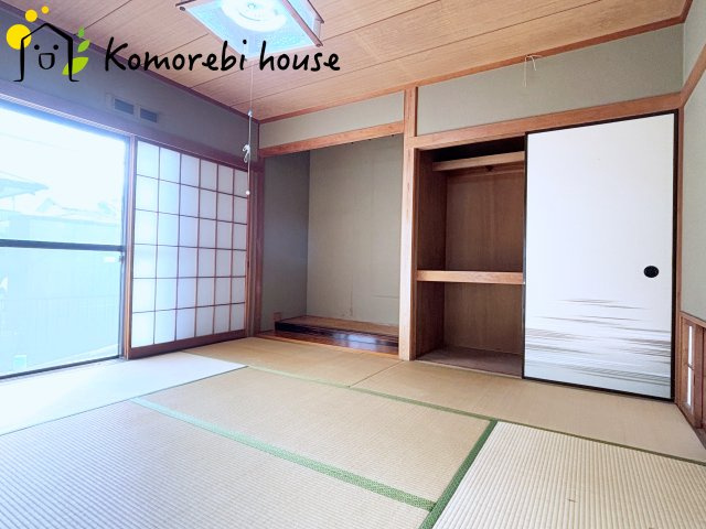 川島町八幡　中古一戸建ての和室|8帖の和室です