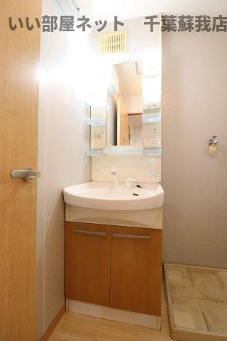 ピースサルの独立洗面台|独立洗面台です