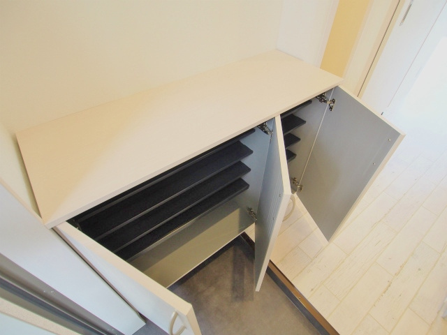 RIDERE（リーデレ）船越南の玄関