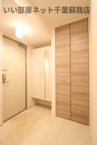 青葉の森PineHills　Ⅱの玄関|明るい玄関です