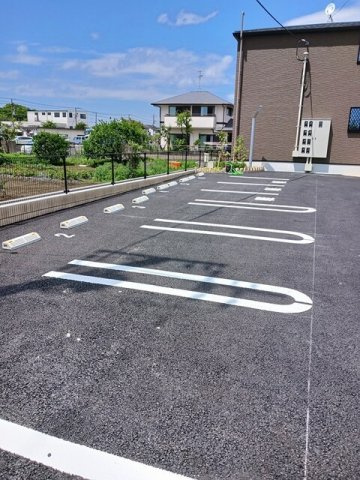 グレイスレジデンスの駐車場|駐車スペースもあります