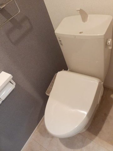ルミエールＢのトイレ|コンパクトで使いやすいトイレです