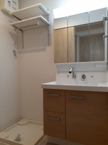 ルミエールＡの独立洗面台|洗面所です