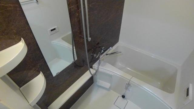 【浴室】 | アンドーバーテラス識名 | 日々の暮らしに欠かせないお風呂です